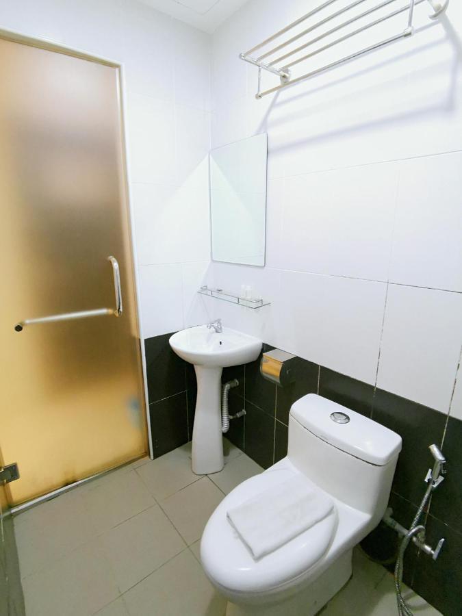Hkf Hotel Каджанг Экстерьер фото