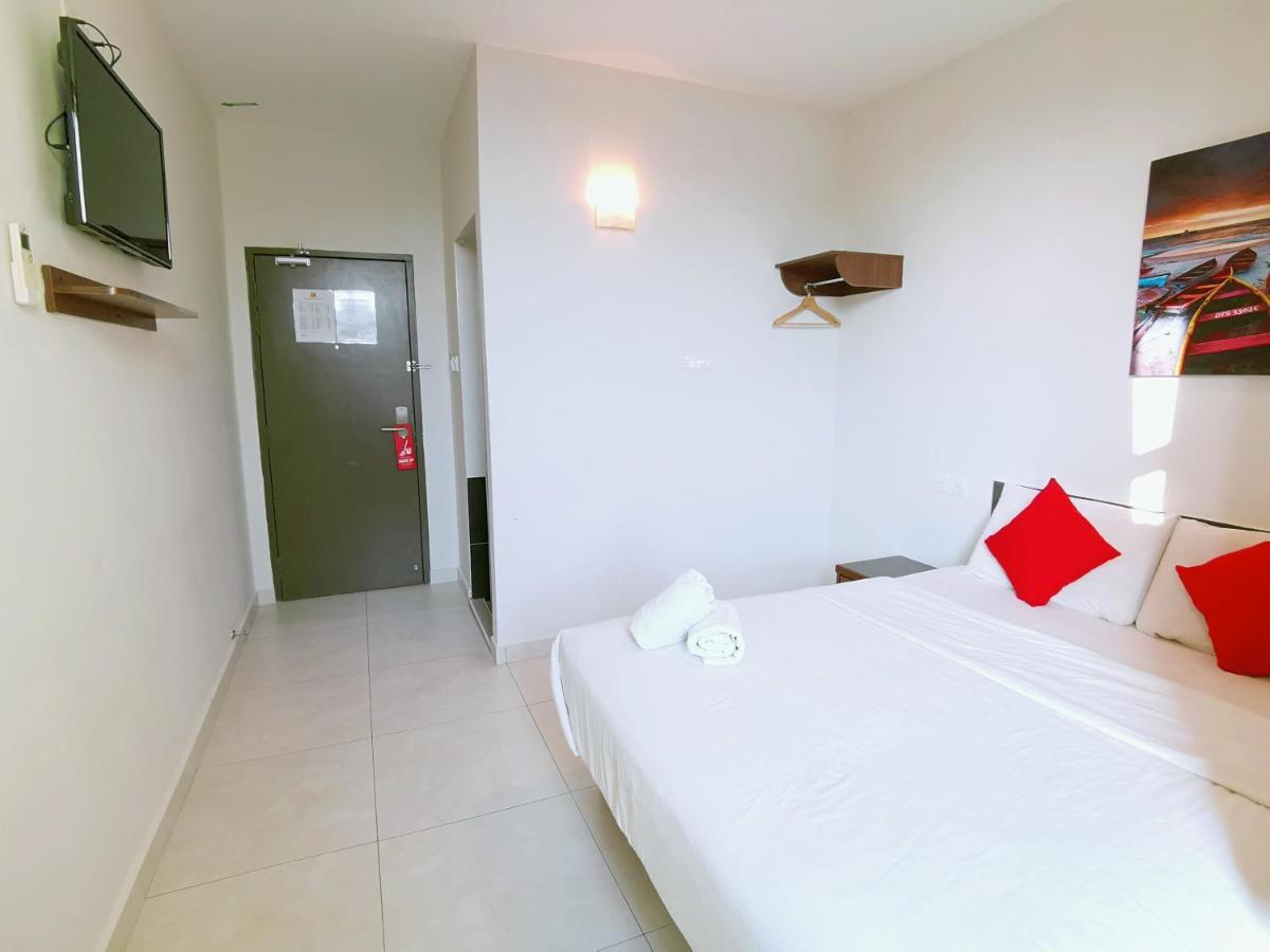 Hkf Hotel Каджанг Экстерьер фото