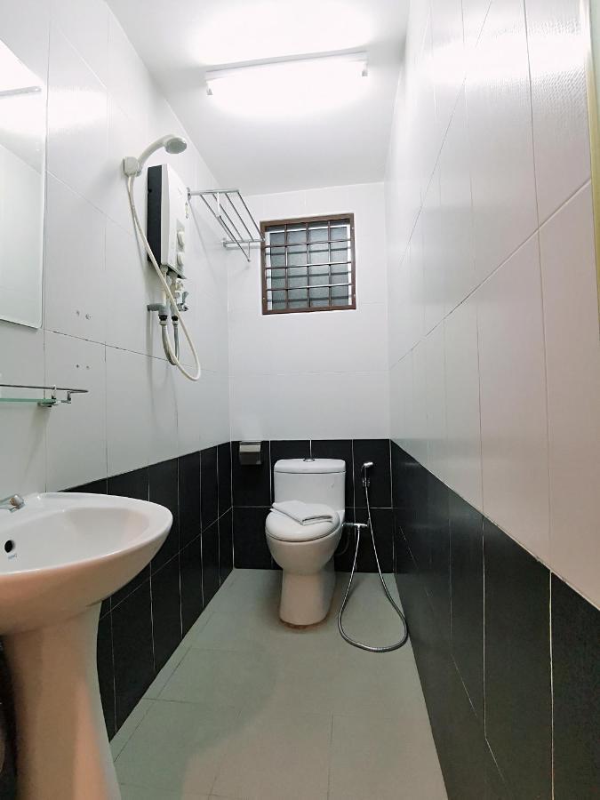 Hkf Hotel Каджанг Экстерьер фото