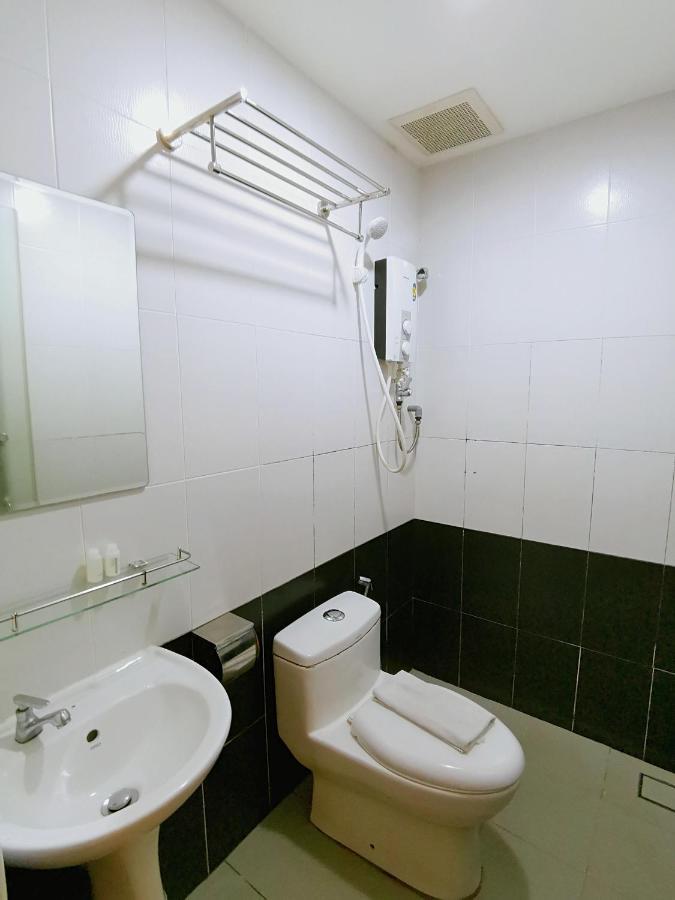 Hkf Hotel Каджанг Экстерьер фото